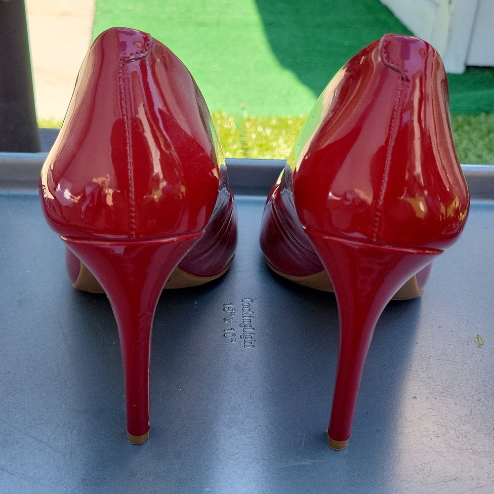 Jessica Simpson Patent leather heel - Picture 3 of 6